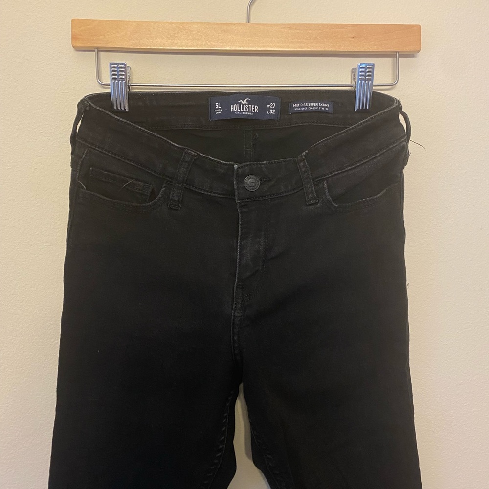 Black Hollister Skinny Jeans